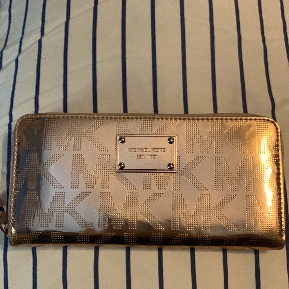 Michael Kors wallet